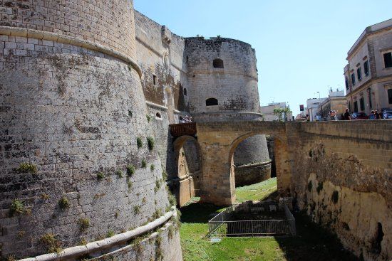 Castello Aragonese e Museo Archeologico Castro
